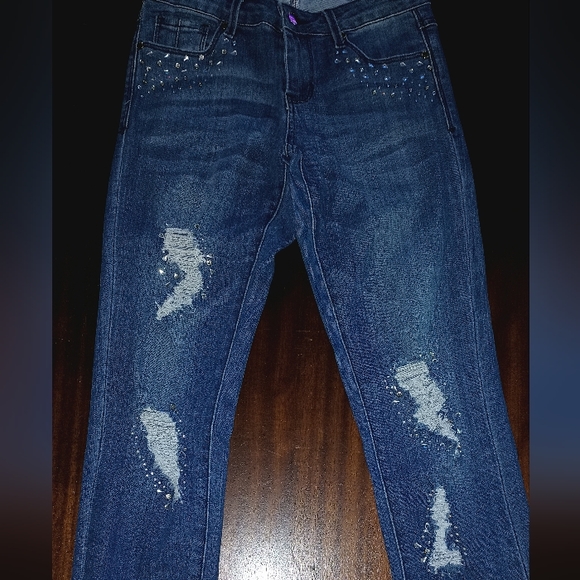 Bebe Ripped capris Jeans - Picture 2 of 8